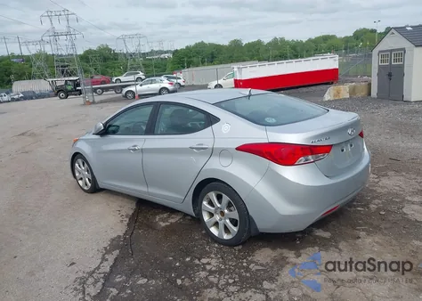 2013 Hyundai Elantra Limited из США, поврежденный, VIN 5NPDH4AE2DH401585